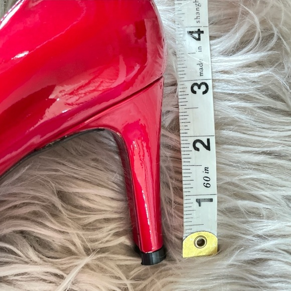 Stuart weitzman red patent leather heels size 7 - Picture 10 of 10